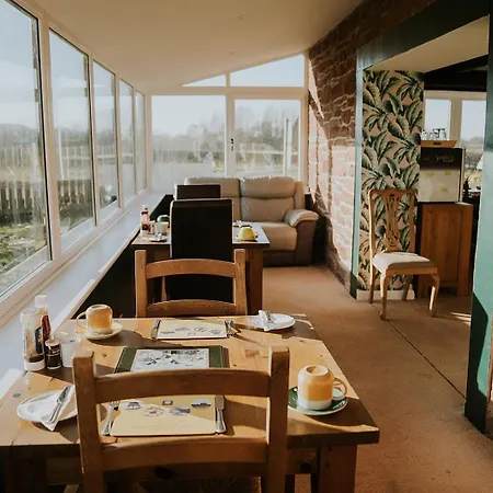 Crossroads House Carlisle (Cumbria)