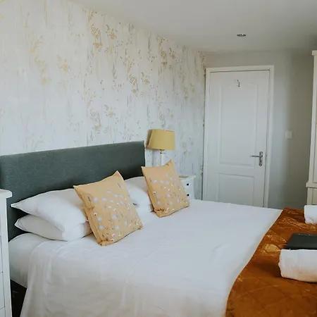 Crossroads House Affittacamere