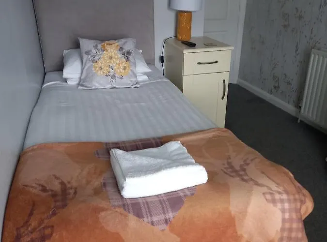 Crossroads House Guest house 4*