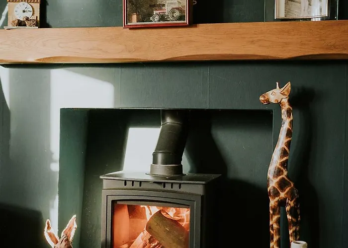 Guest house Crossroads House