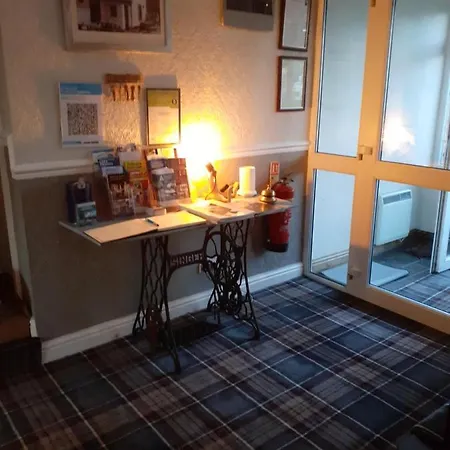 Crossroads House Guest house 4*