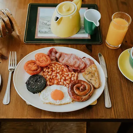 Crossroads House 4* Carlisle (Cumbria)