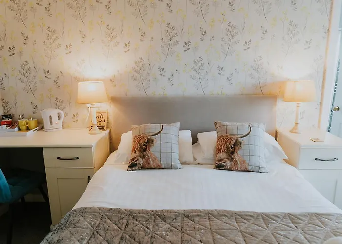 Crossroads House بيت ضيافة 4*